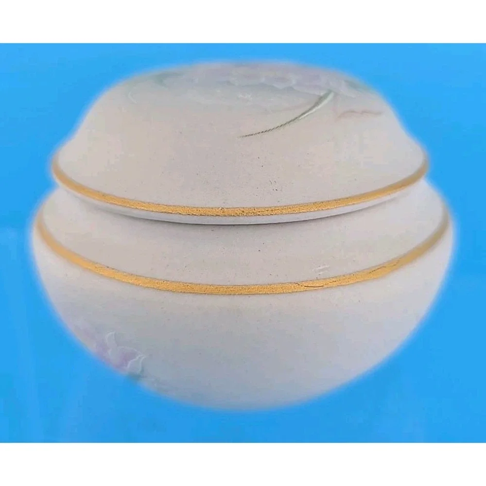Portuguese Porcelain Lidded Trinket Dish‎